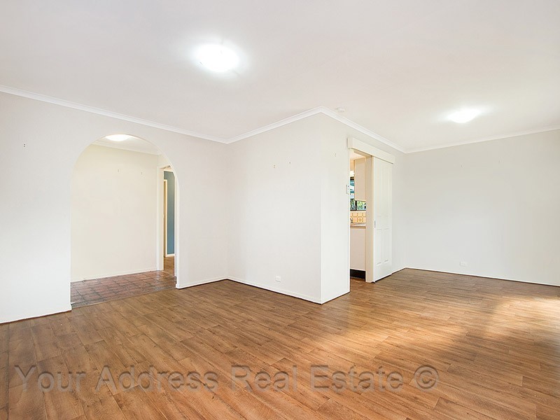 36 Whitcomb Street, Hillcrest QLD 4118