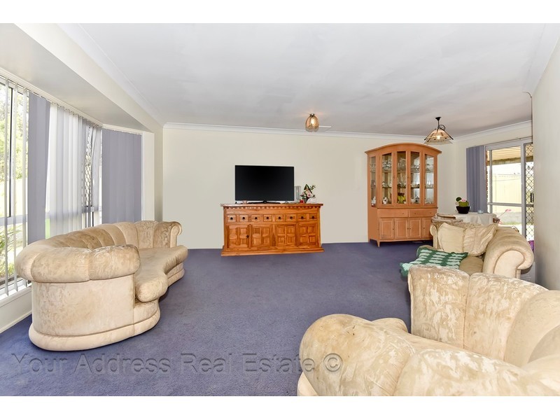 19 Watling Street, Hillcrest QLD 4118