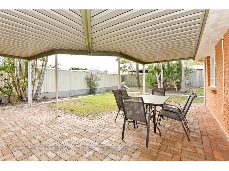 19 Watling Street, Hillcrest QLD 4118