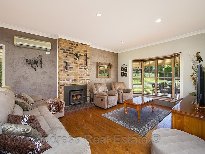 34 Dalkeith Court, Park Ridge South QLD 4125