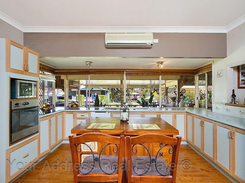 34 Dalkeith Court, Park Ridge South QLD 4125