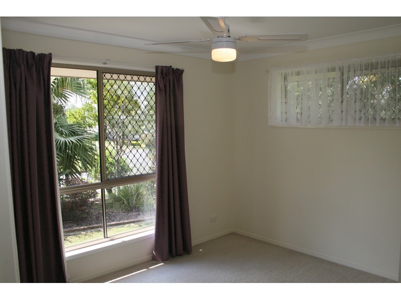 2 Danvers Court, Hillcrest QLD 4118