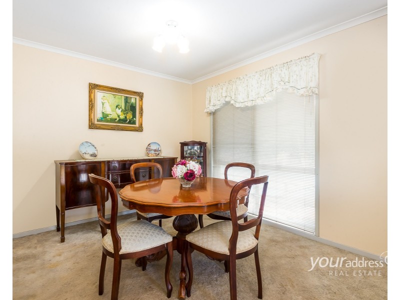 102 Bottlebrush Drive, Regents Park QLD 4118