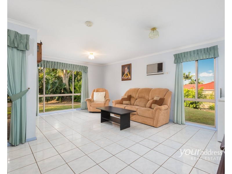 127 Emerald Drive, Regents Park QLD 4118