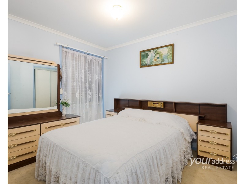 127 Emerald Drive, Regents Park QLD 4118