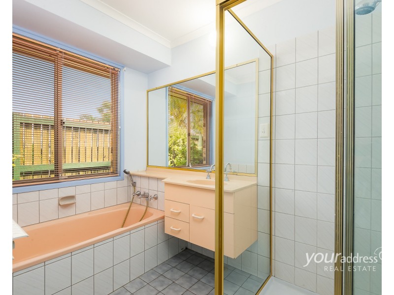 127 Emerald Drive, Regents Park QLD 4118