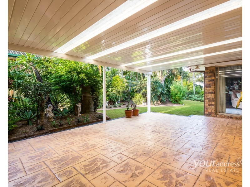 127 Emerald Drive, Regents Park QLD 4118