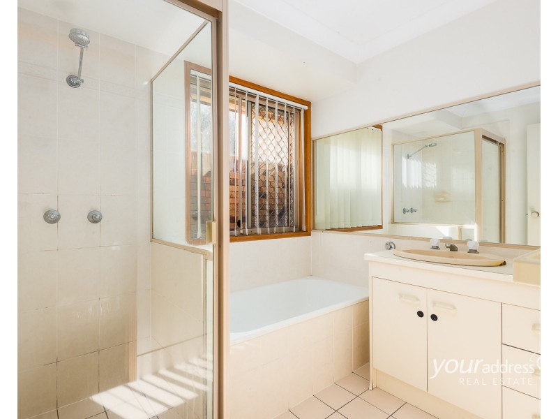 16 Serrata Circuit, Forest Lake QLD 4078