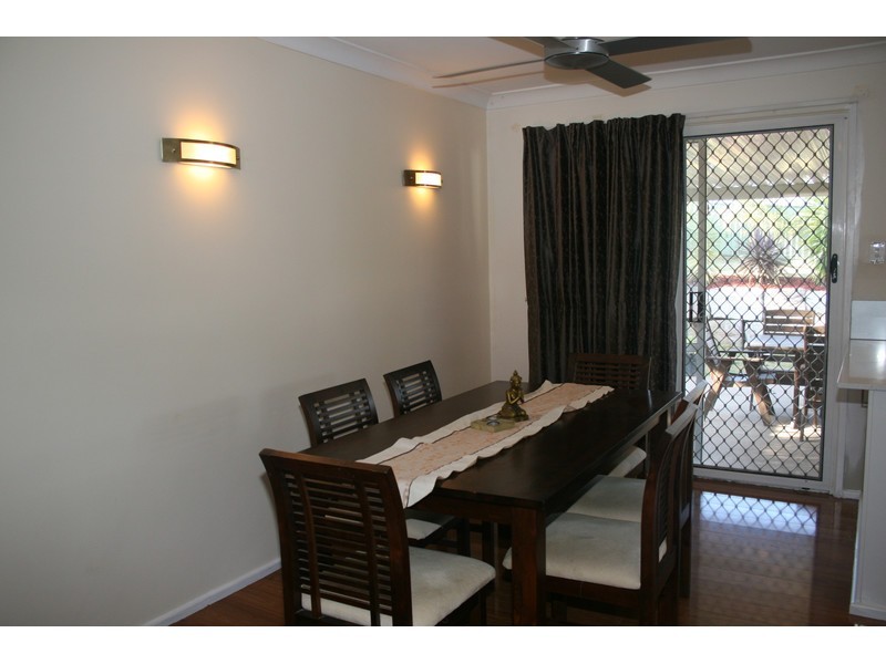 3 Liana Court, Regents Park QLD 4118