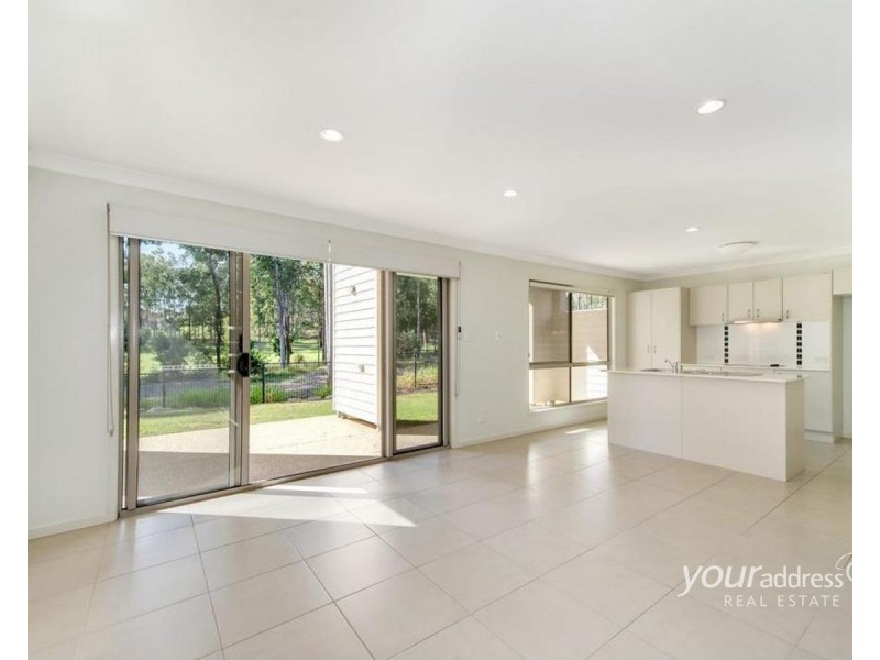 3/30 Oakview Circuit, Brookwater QLD 4300