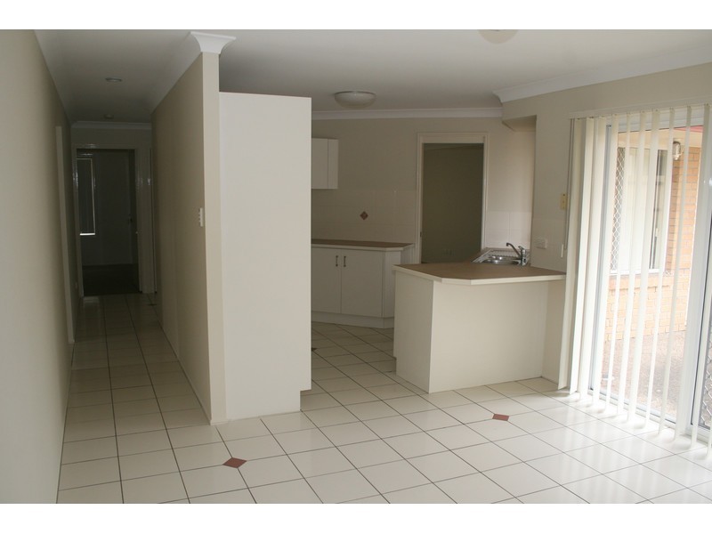 40 Rookwood Avenue, Coopers Plains QLD 4108