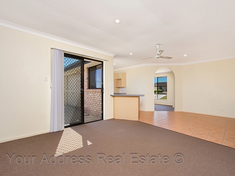 4 Pimelia Court, Regents Park QLD 4118