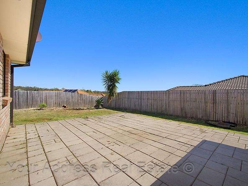 4 Pimelia Court, Regents Park QLD 4118