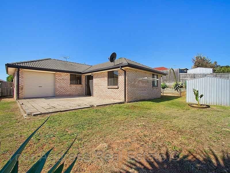 4 Pimelia Court, Regents Park QLD 4118