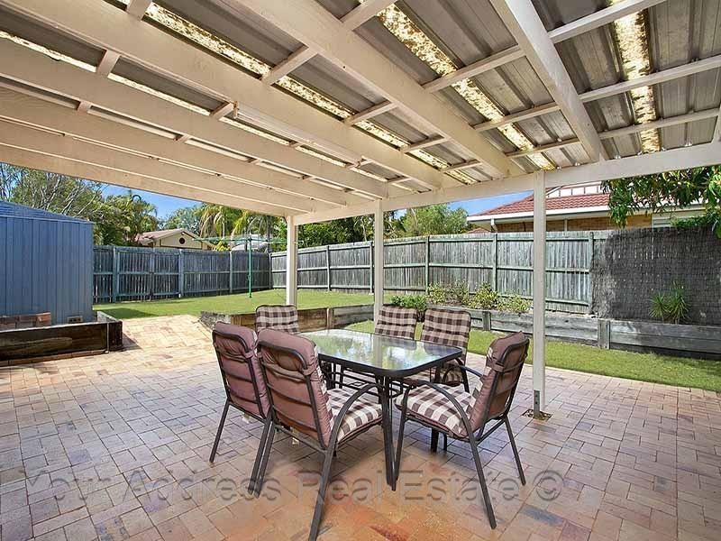 13 Gumview Close, Regents Park QLD 4118
