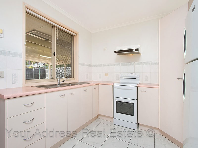 13 Gumview Close, Regents Park QLD 4118