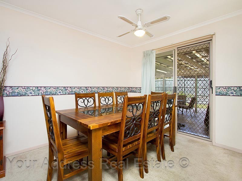 13 Gumview Close, Regents Park QLD 4118