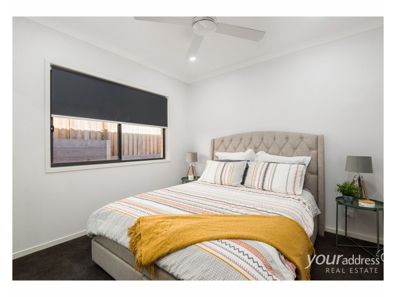 16 Mount Edwards Street, Park Ridge QLD 4125