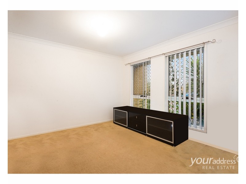 13 Tamsin Court, Regents Park QLD 4118