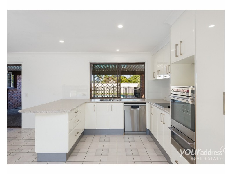 67 Owens Crescent, Regents Park QLD 4118