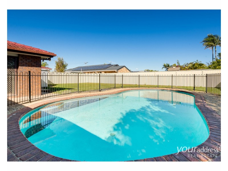 67 Owens Crescent, Regents Park QLD 4118