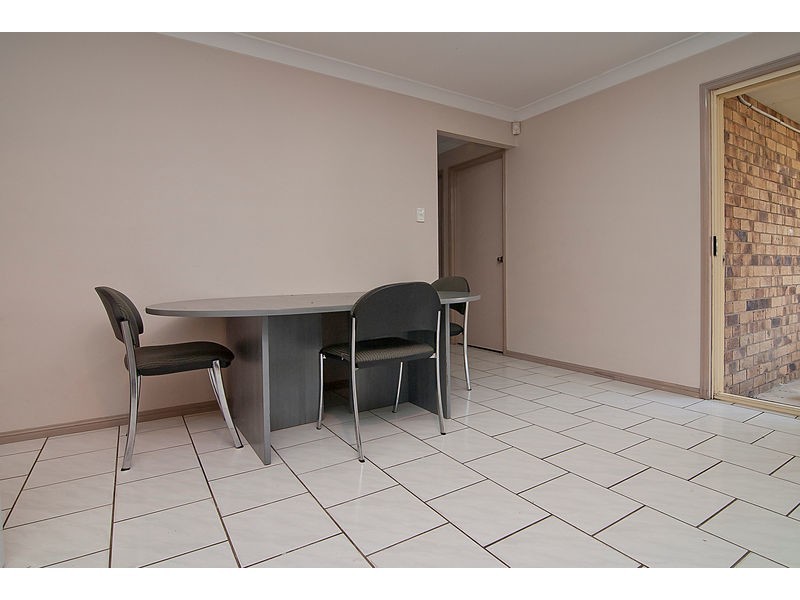5 Fig Tree Court, Kingston QLD 4114