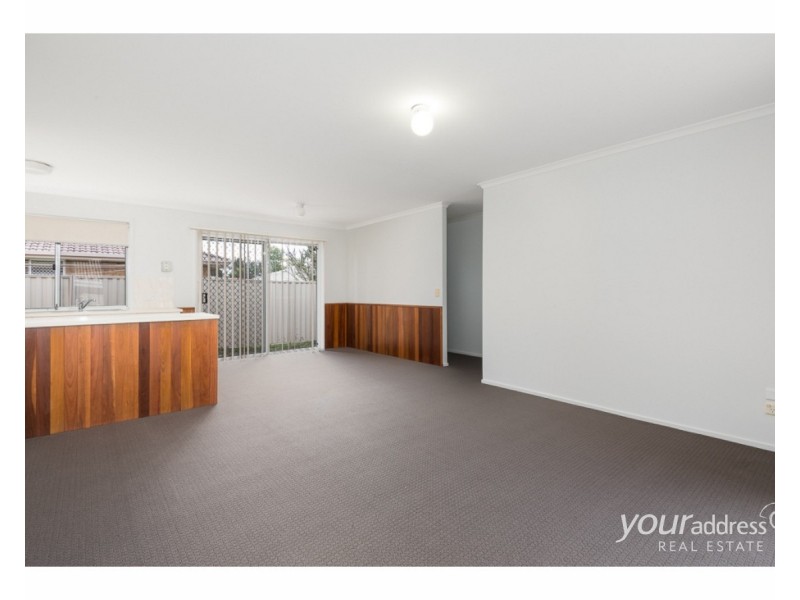 2/15 Broadfoot Drive, Goodna QLD 4300