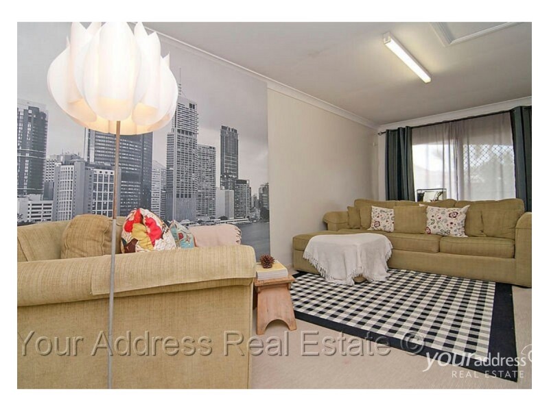 7 Butia Close, Regents Park QLD 4118