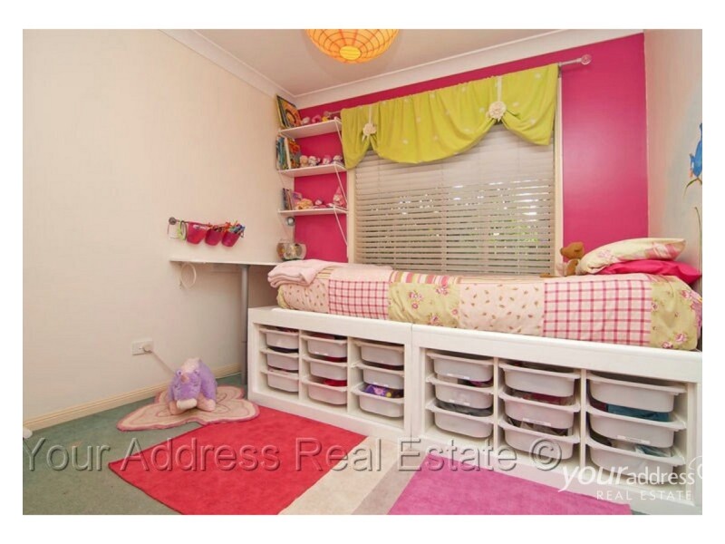 7 Butia Close, Regents Park QLD 4118