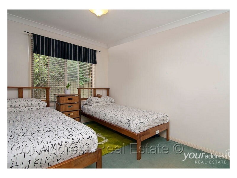 7 Butia Close, Regents Park QLD 4118