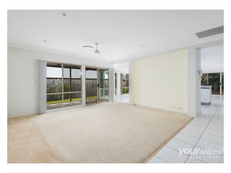 13 Watarrka Drive, Parkinson QLD 4115