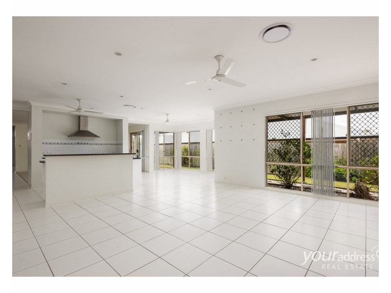 13 Watarrka Drive, Parkinson QLD 4115