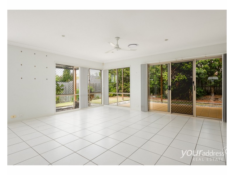 13 Watarrka Drive, Parkinson QLD 4115