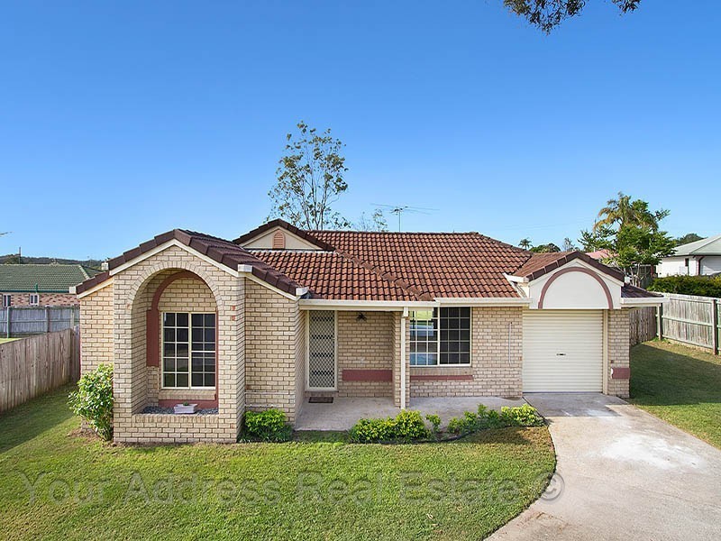 8 Debanie Court, Marsden QLD 4132