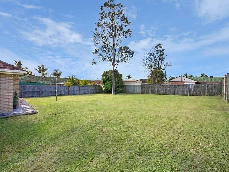 8 Debanie Court, Marsden QLD 4132