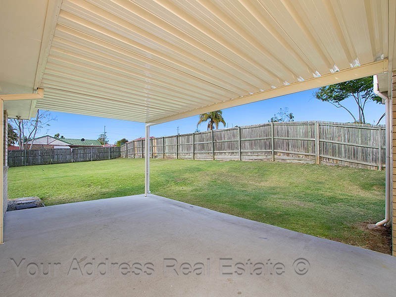 8 Debanie Court, Marsden QLD 4132