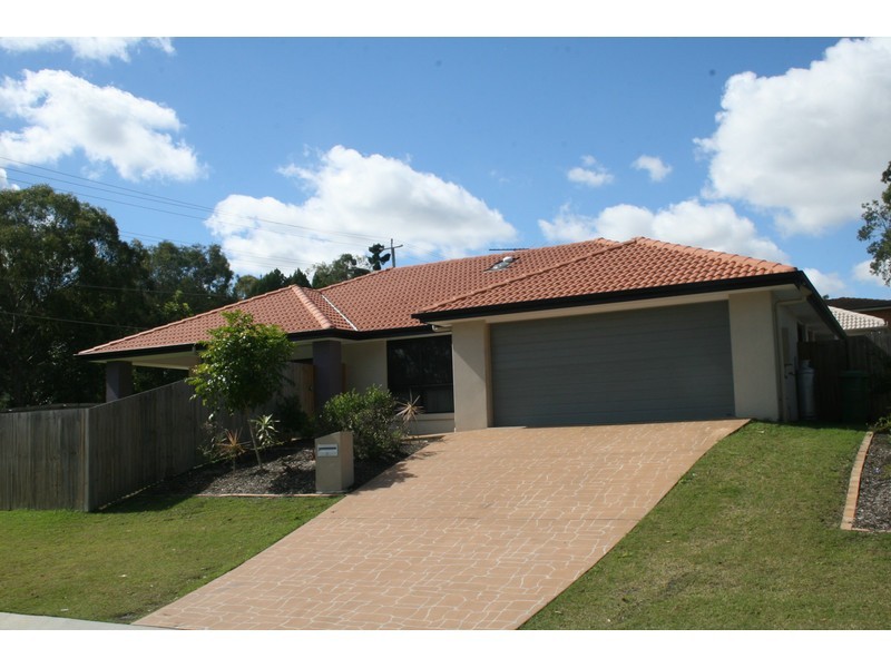 2 Chaka Street, Hillcrest QLD 4118