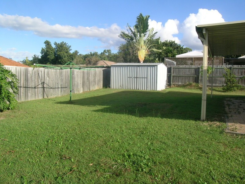 79 Bottlebrush Drive, Regents Park QLD 4118