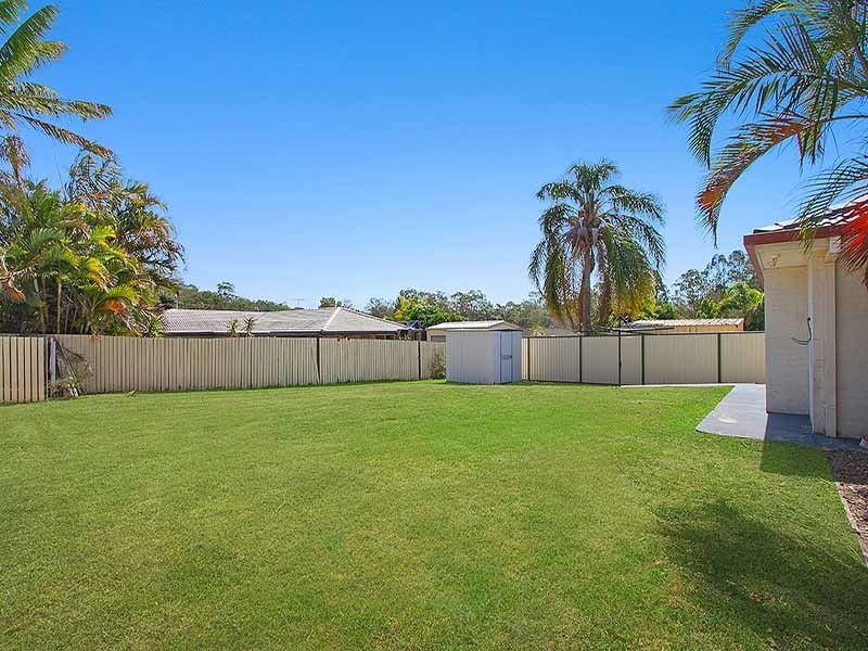 9 Conferta Place, Regents Park QLD 4118