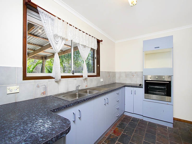 6-8 Holyrood Court, Munruben QLD 4125