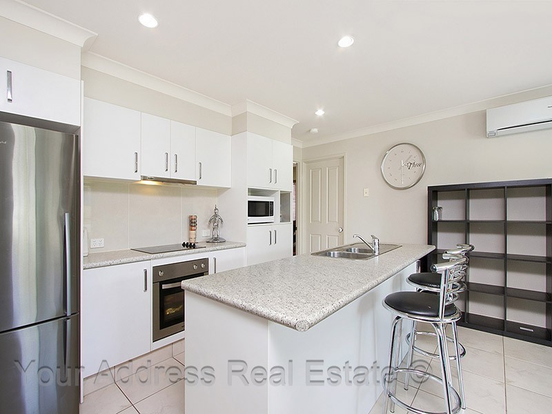 1/1 Wyndham Circuit, Holmview QLD 4207