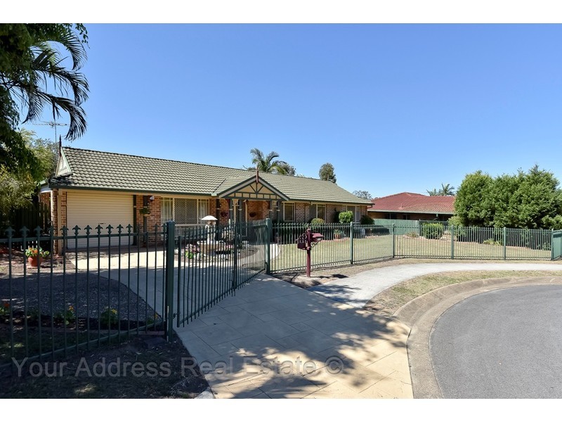 18 Bottlebrush Drive, Regents Park QLD 4118