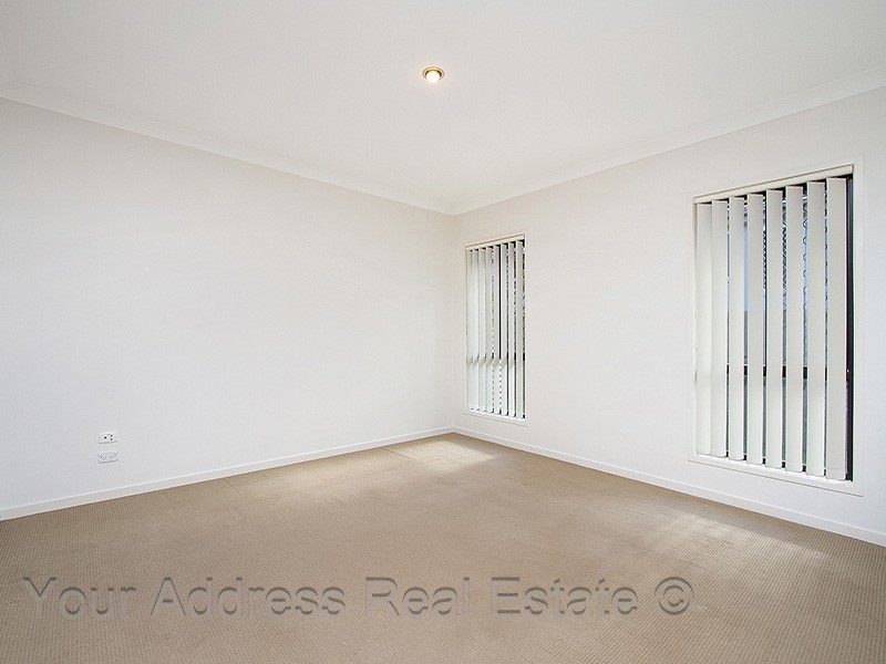 31 Mossman Pde, Waterford QLD 4133