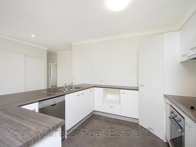 31 Mossman Pde, Waterford QLD 4133