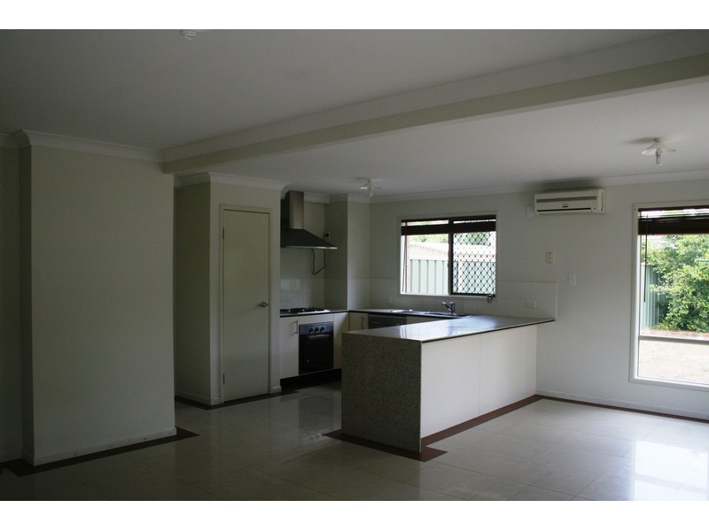 1/75 Vansittart Road, Regents Park QLD 4118