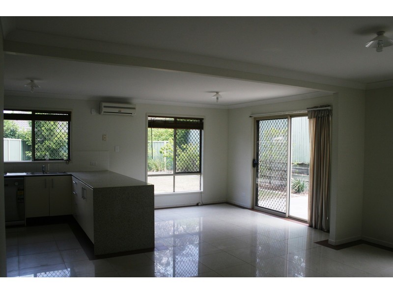 1/75 Vansittart Road, Regents Park QLD 4118