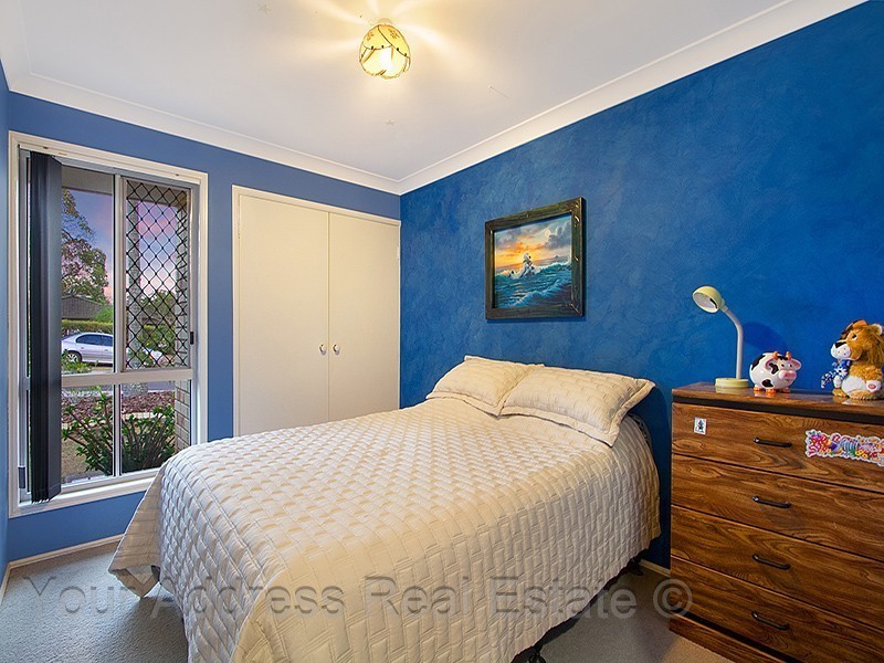 17 Haldham Crescent, Regents Park QLD 4118