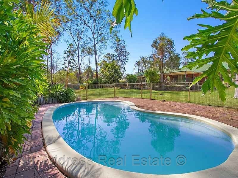 10 Kensington Drive, Munruben QLD 4125