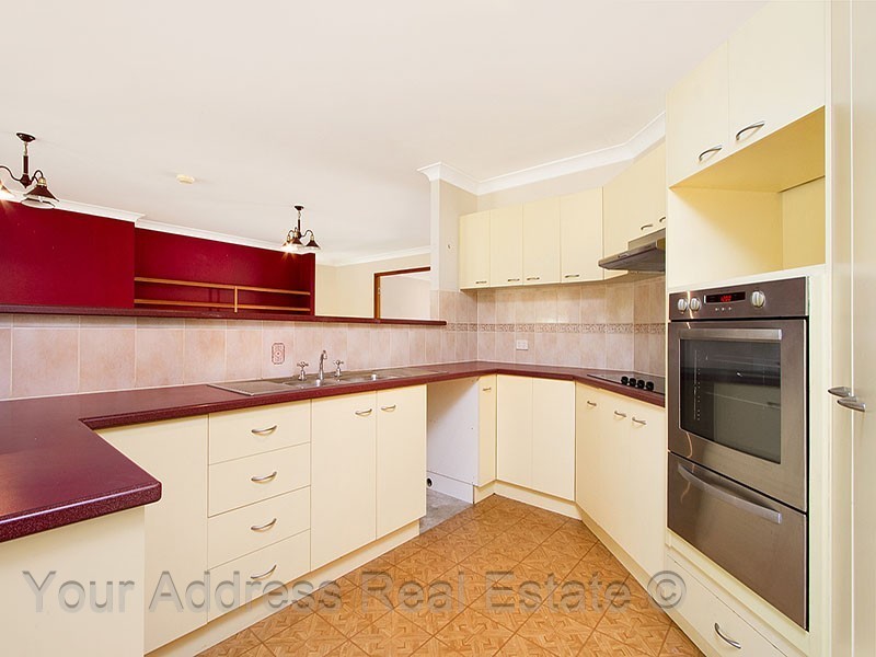 10 Kensington Drive, Munruben QLD 4125