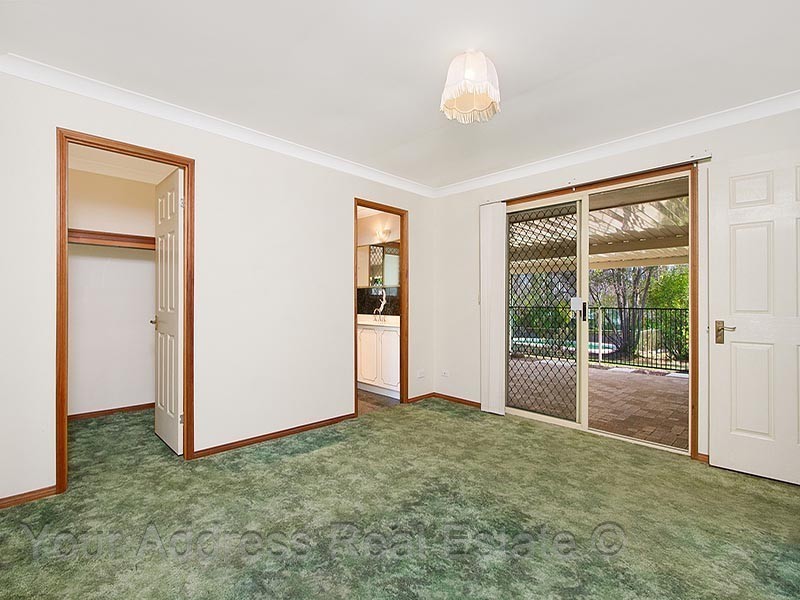 10 Kensington Drive, Munruben QLD 4125